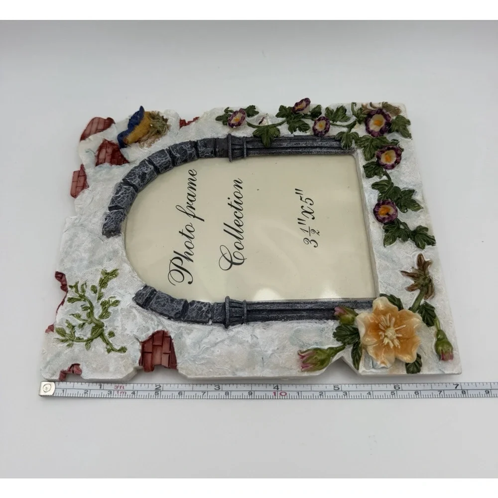 Vintage Garden Photo Frame Stone Arch 3D Resin Flowers Birds 3.5x5 Cottagecore